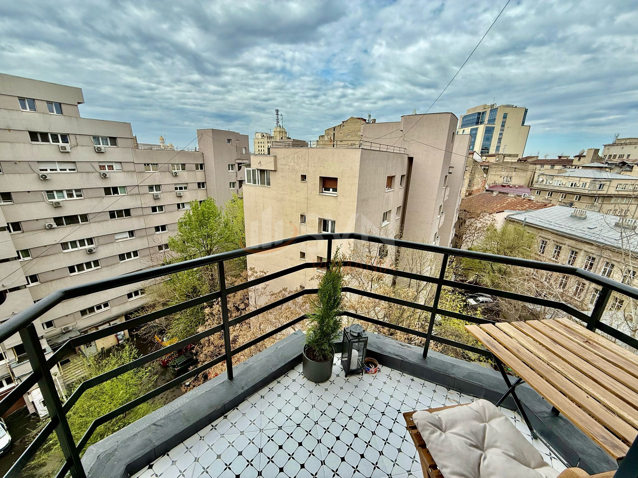 Apartament, 3 camere Bucuresti/Piata Universitatii