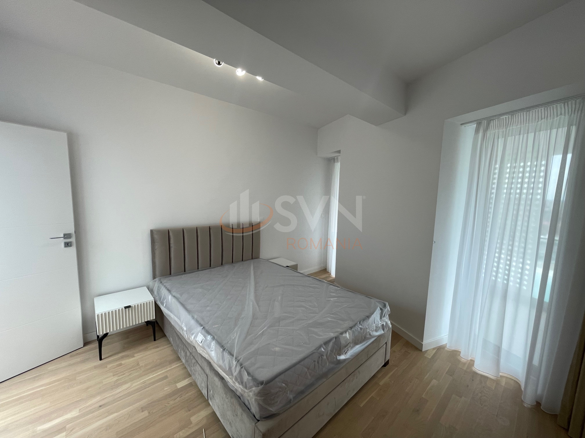 Apartament, 3 camere Bucuresti/Straulesti