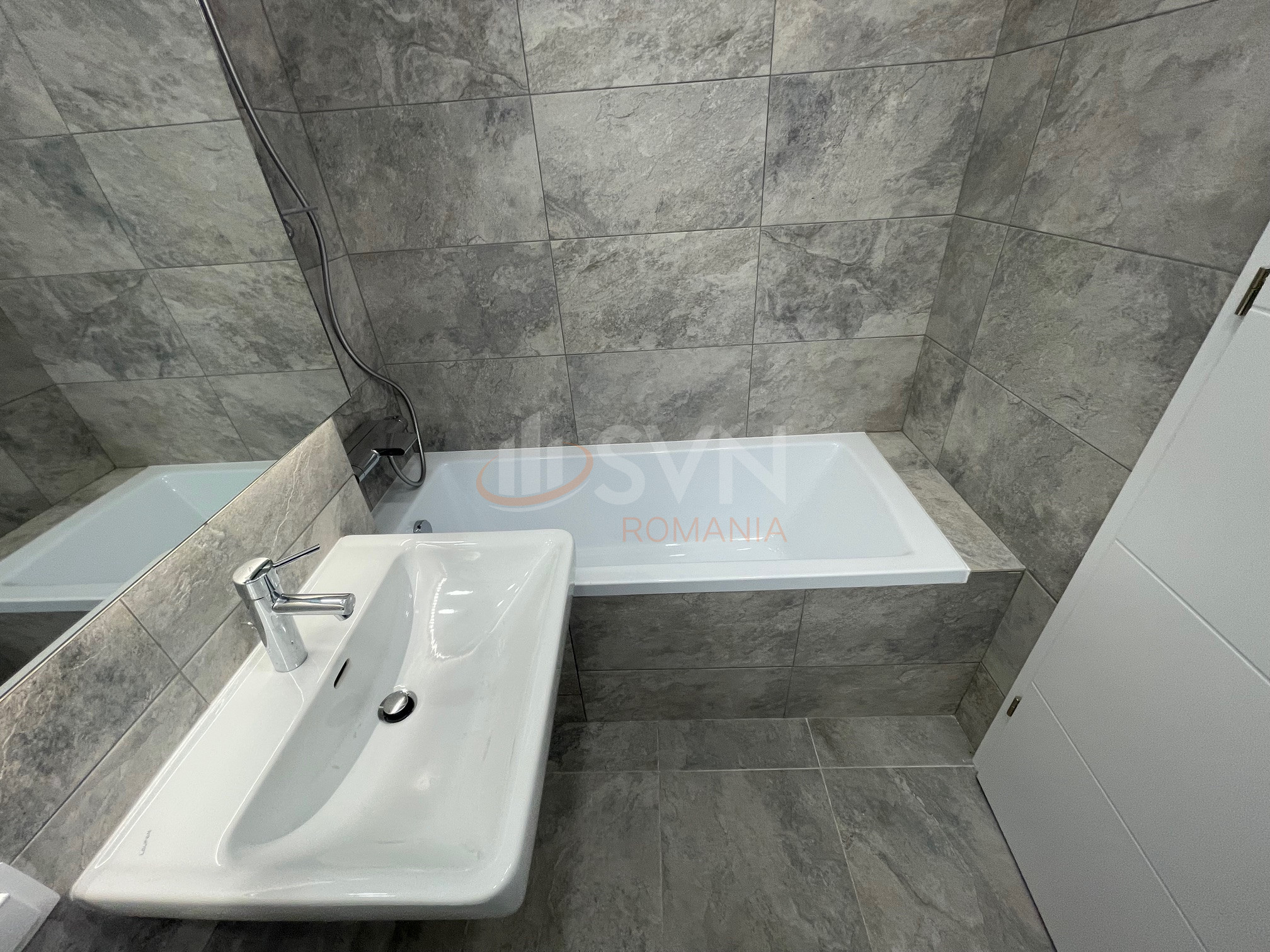 Apartament, 3 camere Bucuresti/Straulesti