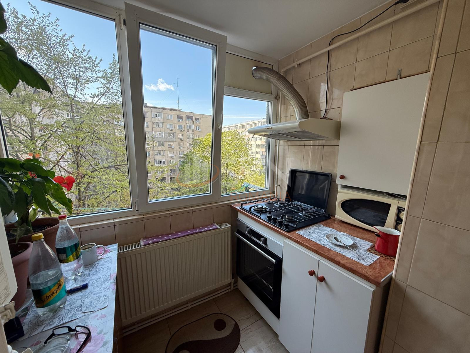 Apartament, 3 camere Bucuresti/Crangasi