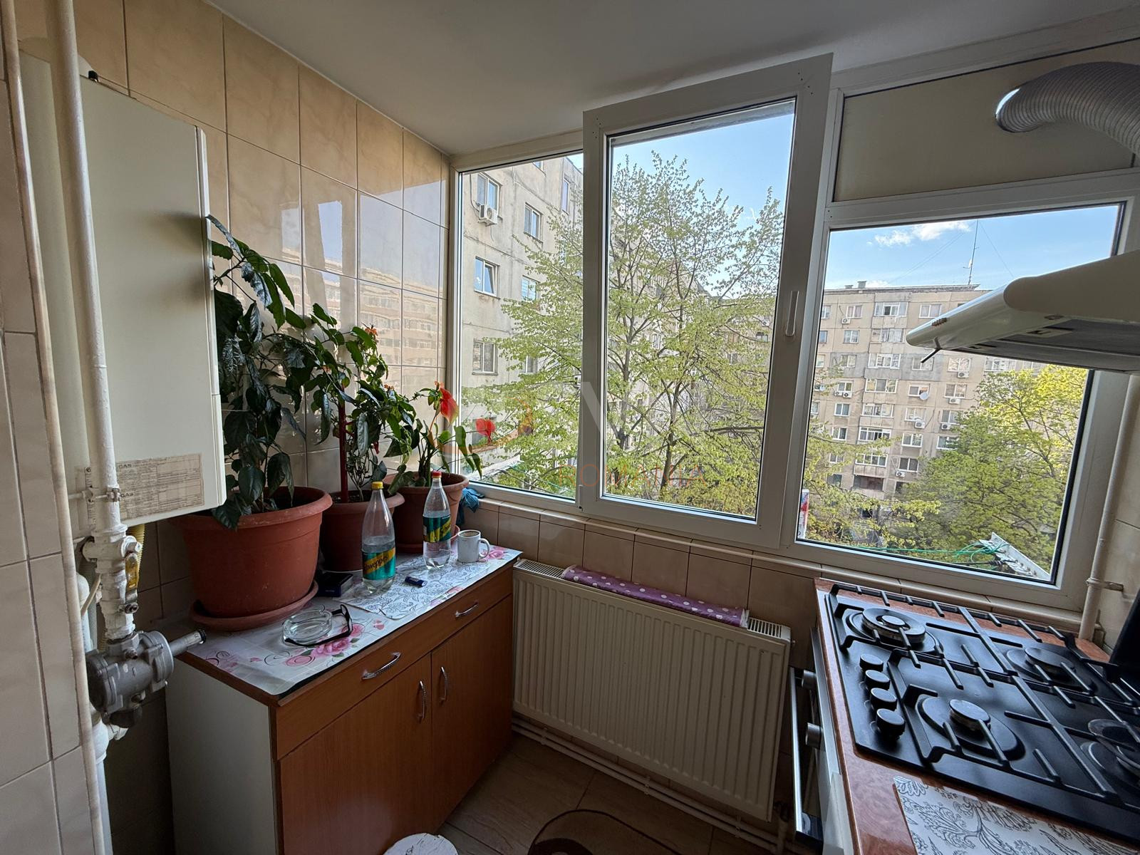 Apartament, 3 camere Bucuresti/Crangasi