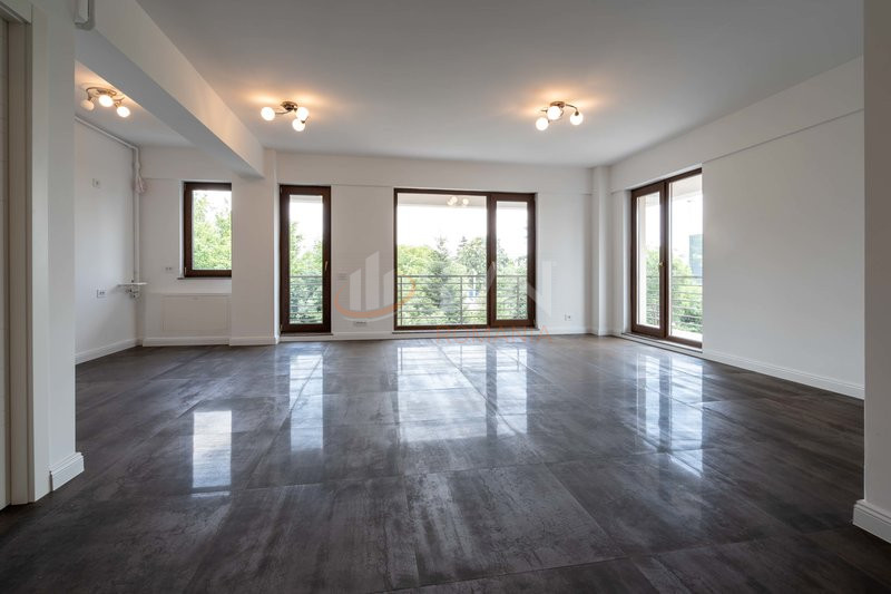 Apartament, 3 camere Bucuresti/Baneasa