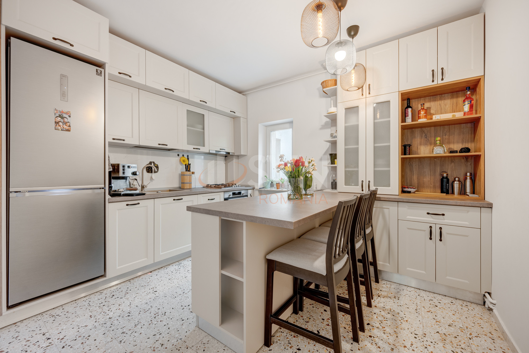 Apartament, 3 camere Bucuresti/Pajura