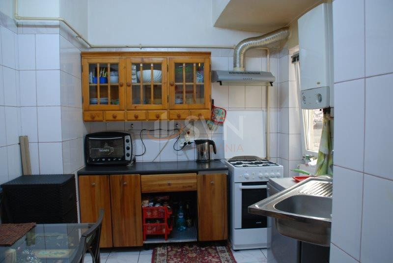 Apartament, 3 camere Bucuresti/Universitate (s2)