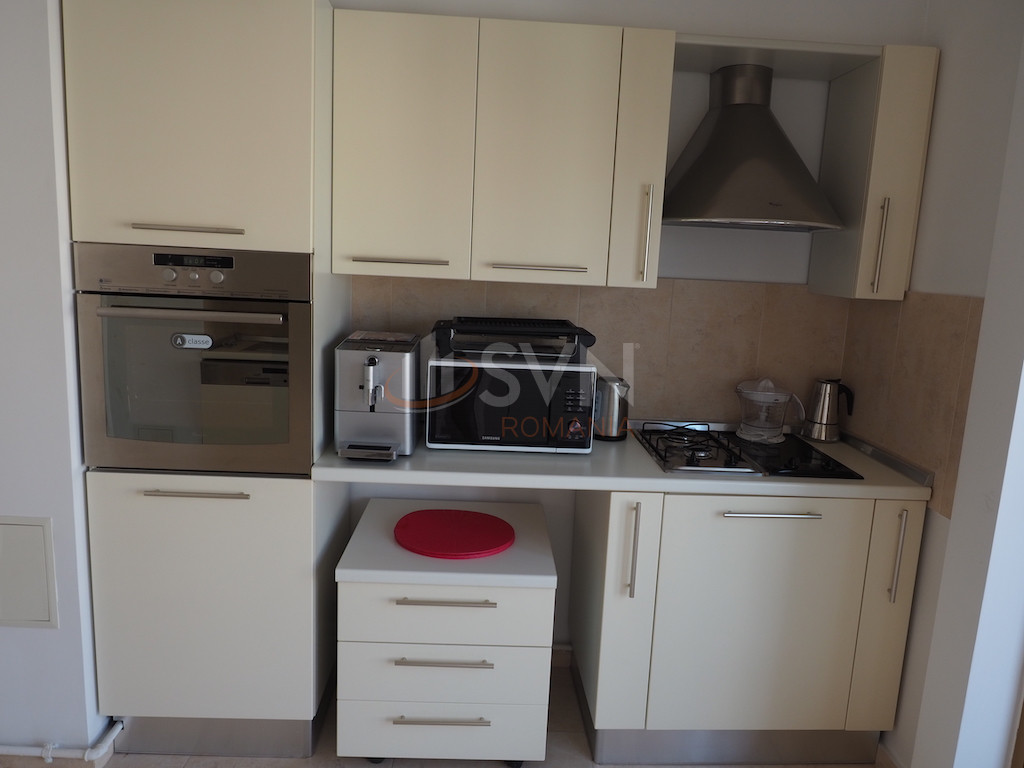 Apartament, 3 camere Bucuresti/Primaverii