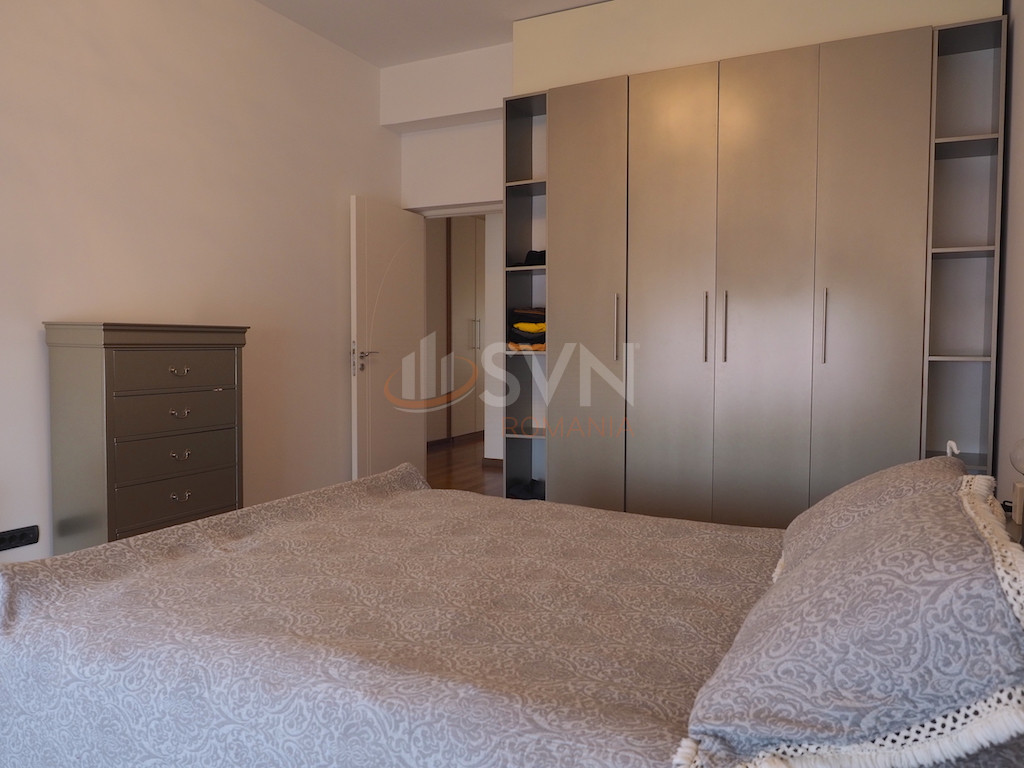 Apartament, 3 camere Bucuresti/Primaverii