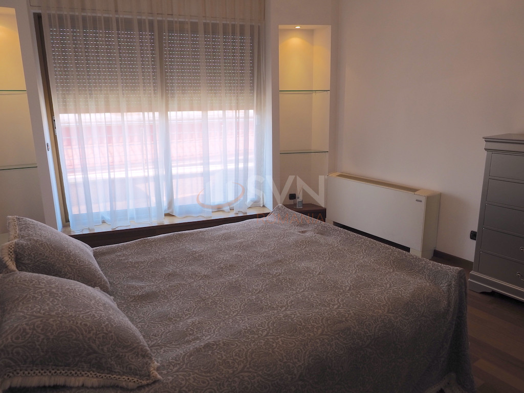 Apartament, 3 camere Bucuresti/Primaverii