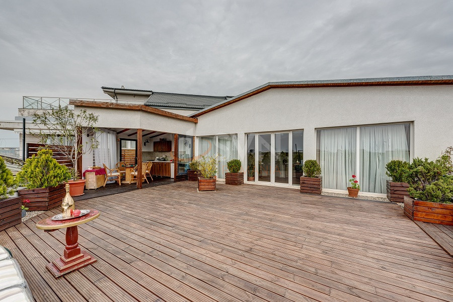 Apartament, 3 camere Bucuresti/Primaverii