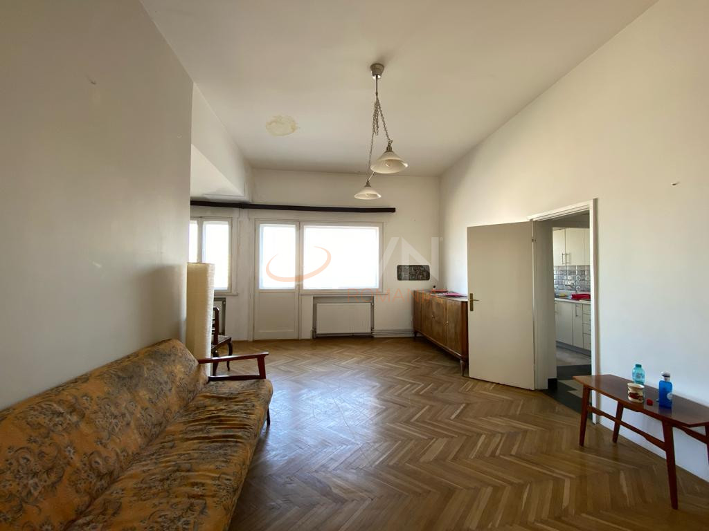 Apartament, 4 camere Bucuresti/Calea Victoriei