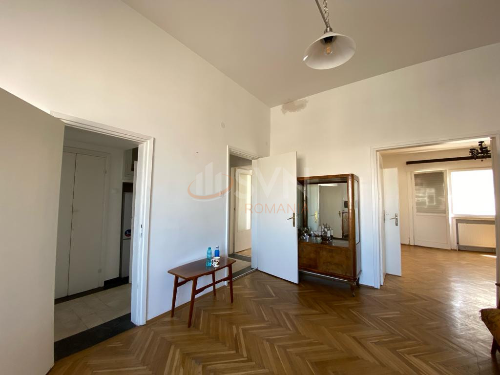 Apartament, 4 camere Bucuresti/Calea Victoriei