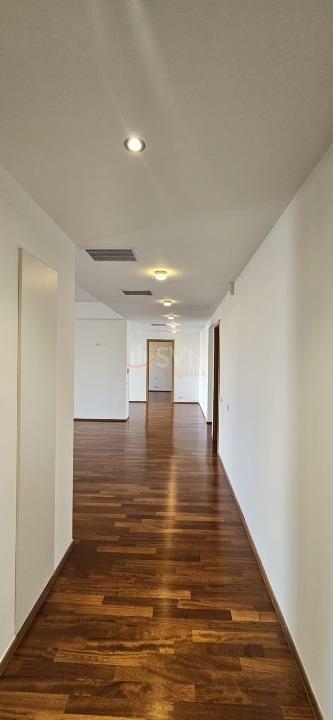 Apartament, 4 camere Bucuresti/Baneasa