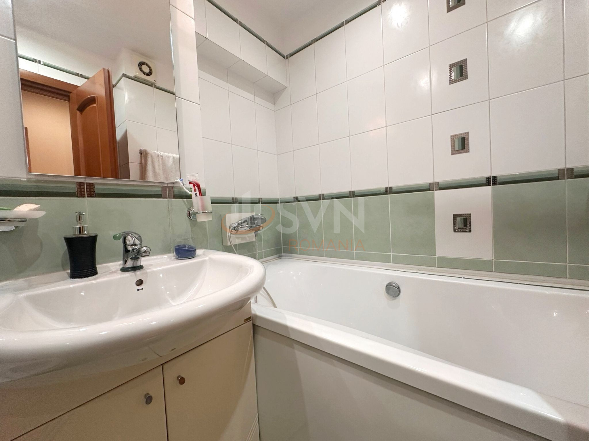 Apartament, 4 camere Bucuresti/Universitate (s1)