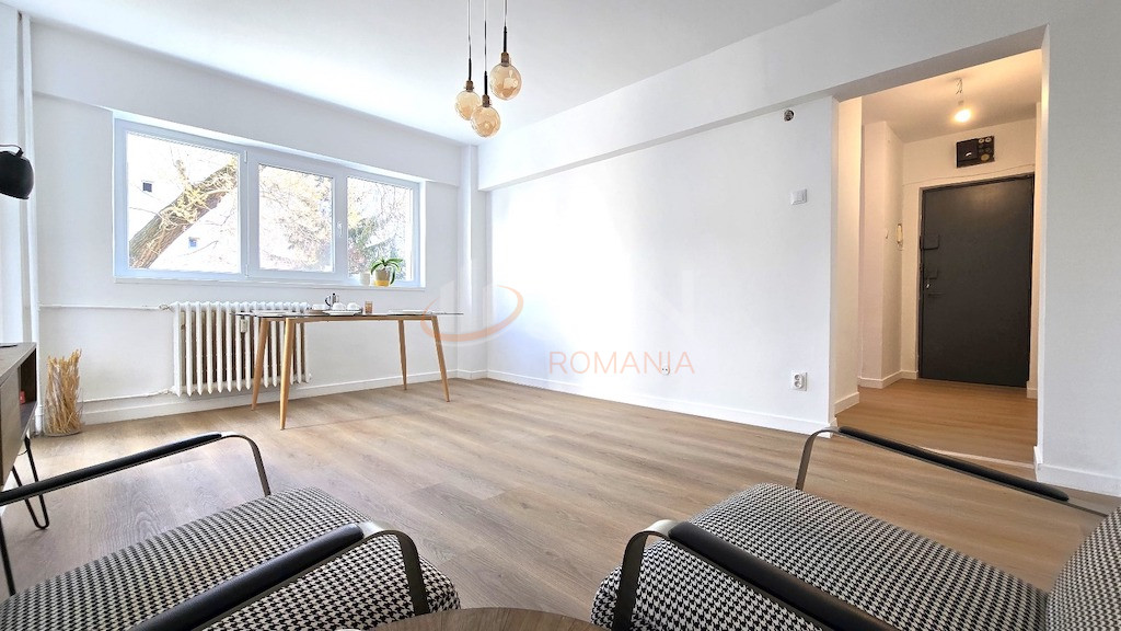 Apartament, 4 camere Bucuresti/Beller