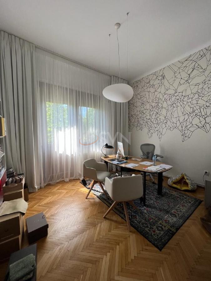 Apartament, 4 camere Bucuresti/Primaverii