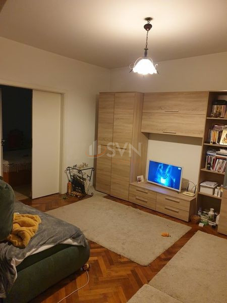 Apartament, 4 camere Bucuresti/Piata Unirii (s4)