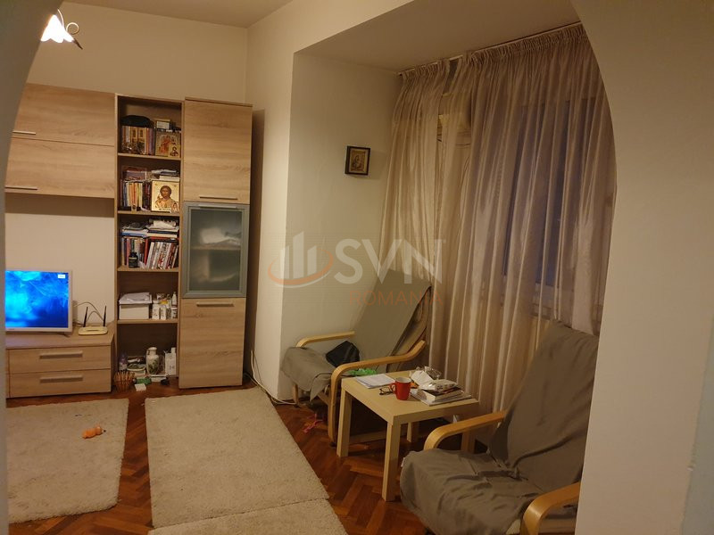 Apartament, 4 camere Bucuresti/Piata Unirii (s4)