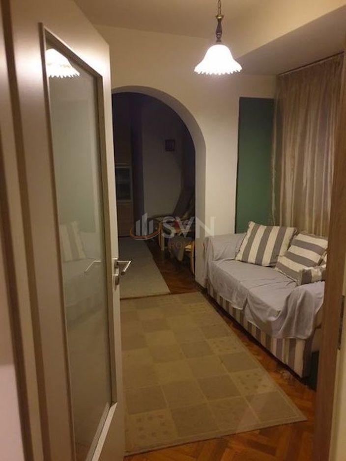 Apartament, 4 camere Bucuresti/Piata Unirii (s4)