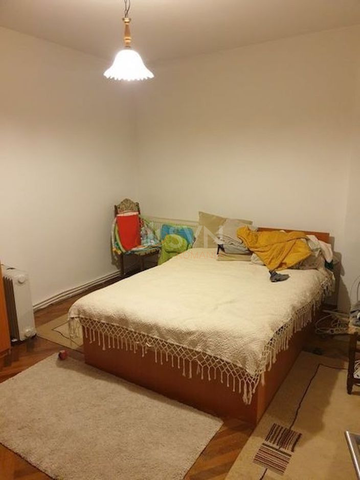 Apartament, 4 camere Bucuresti/Piata Unirii (s4)