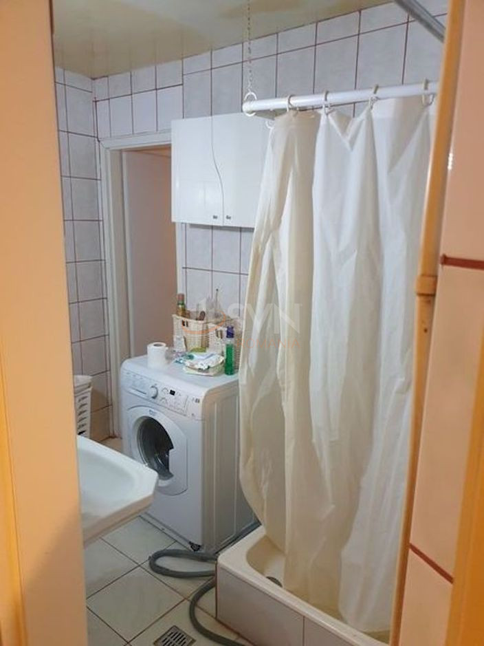 Apartament, 4 camere Bucuresti/Piata Unirii (s4)