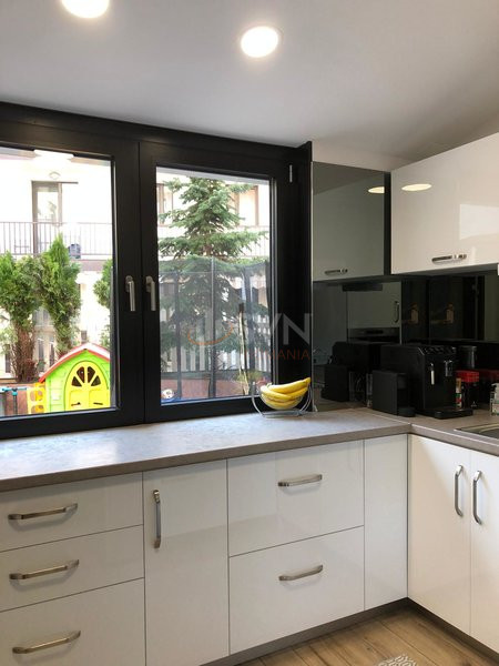 Apartament, 4 camere Bucuresti/Unirii (s3)