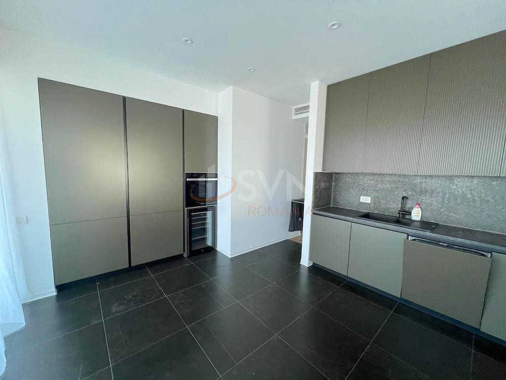 Apartament, 4 camere Bucuresti/Primaverii