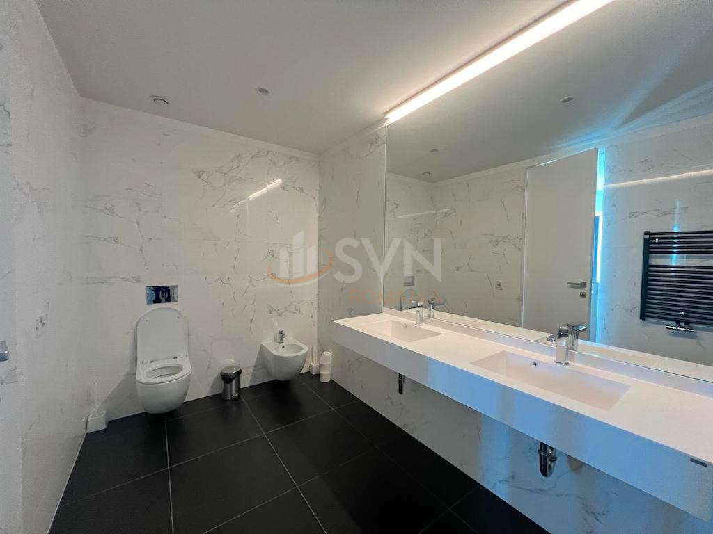 Apartament, 4 camere Bucuresti/Primaverii