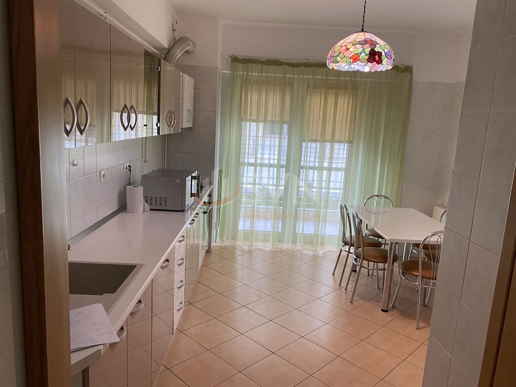 Apartament, 4 camere Bucuresti/Herastrau