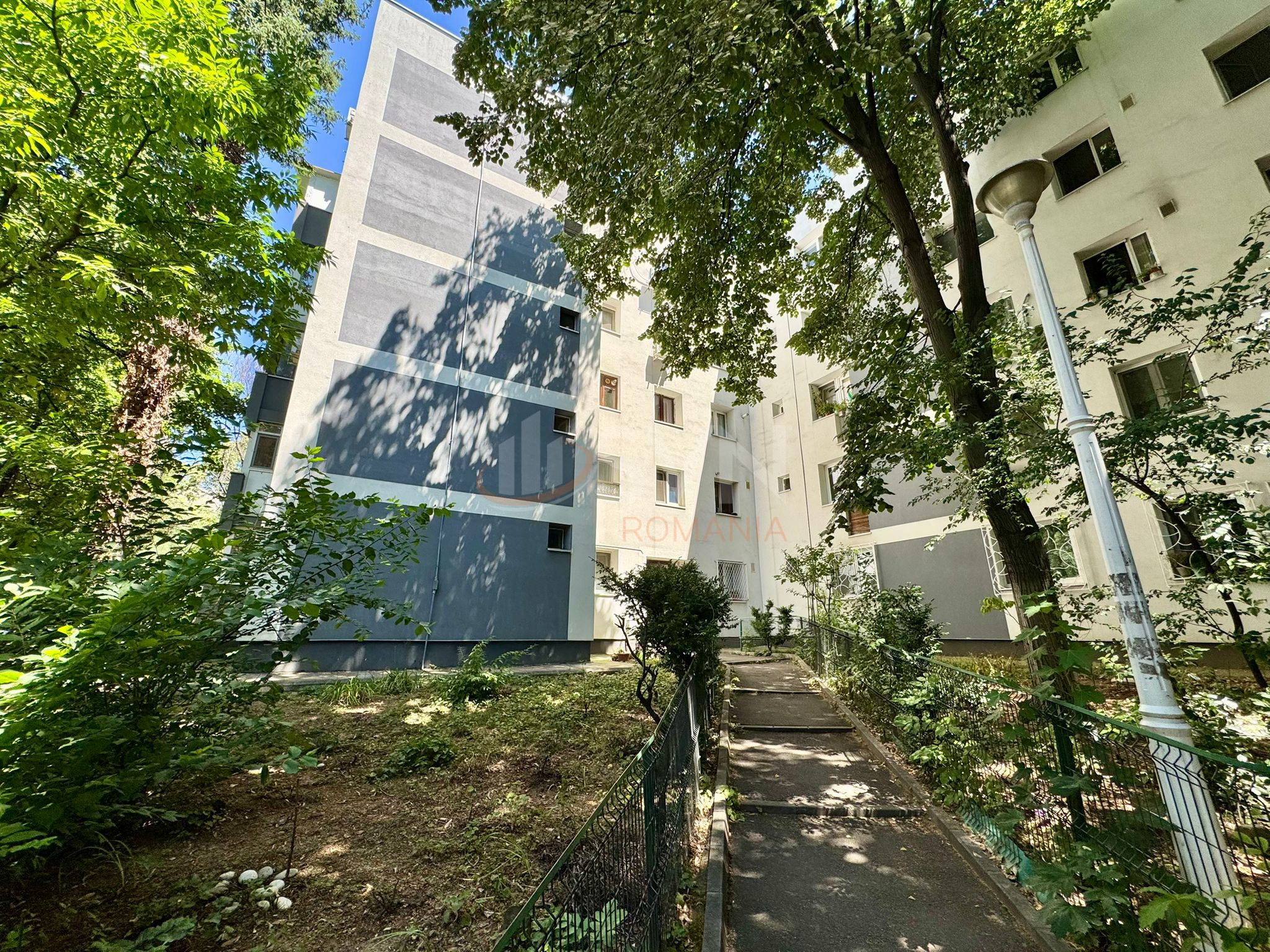 Apartament, 4 camere Bucuresti/Titan