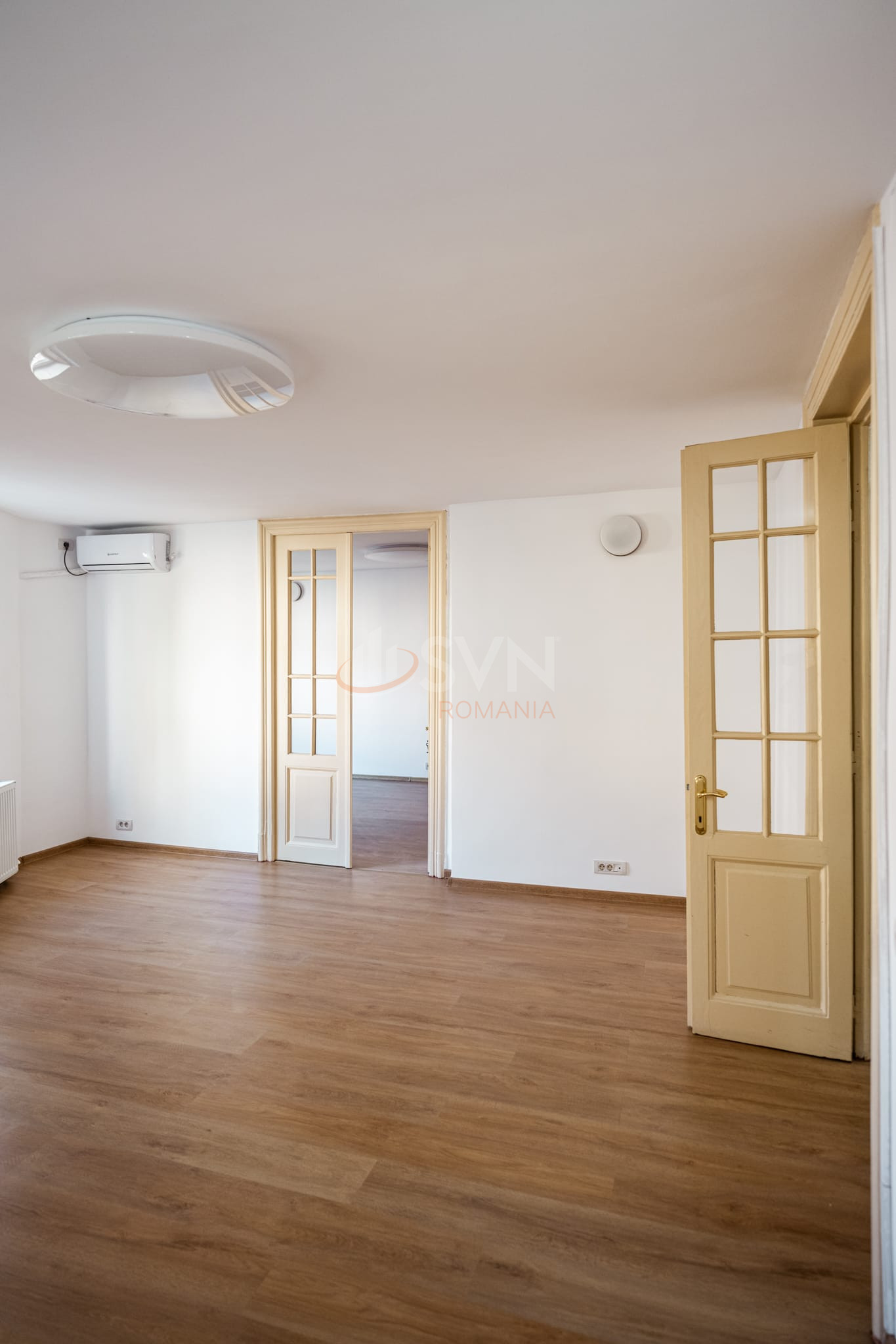 Apartament, 4 camere Bucuresti/Victoriei