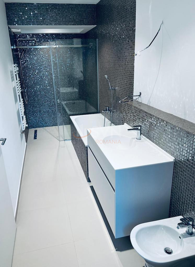 Apartament, 4 camere Bucuresti/Eminescu