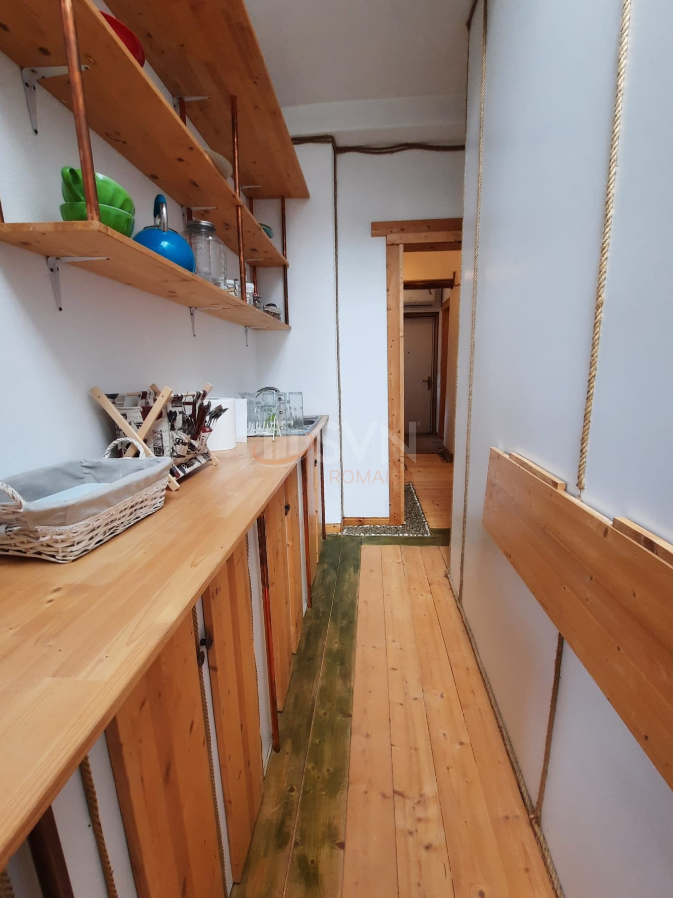 Apartament, 4 camere Bucuresti/Basarab