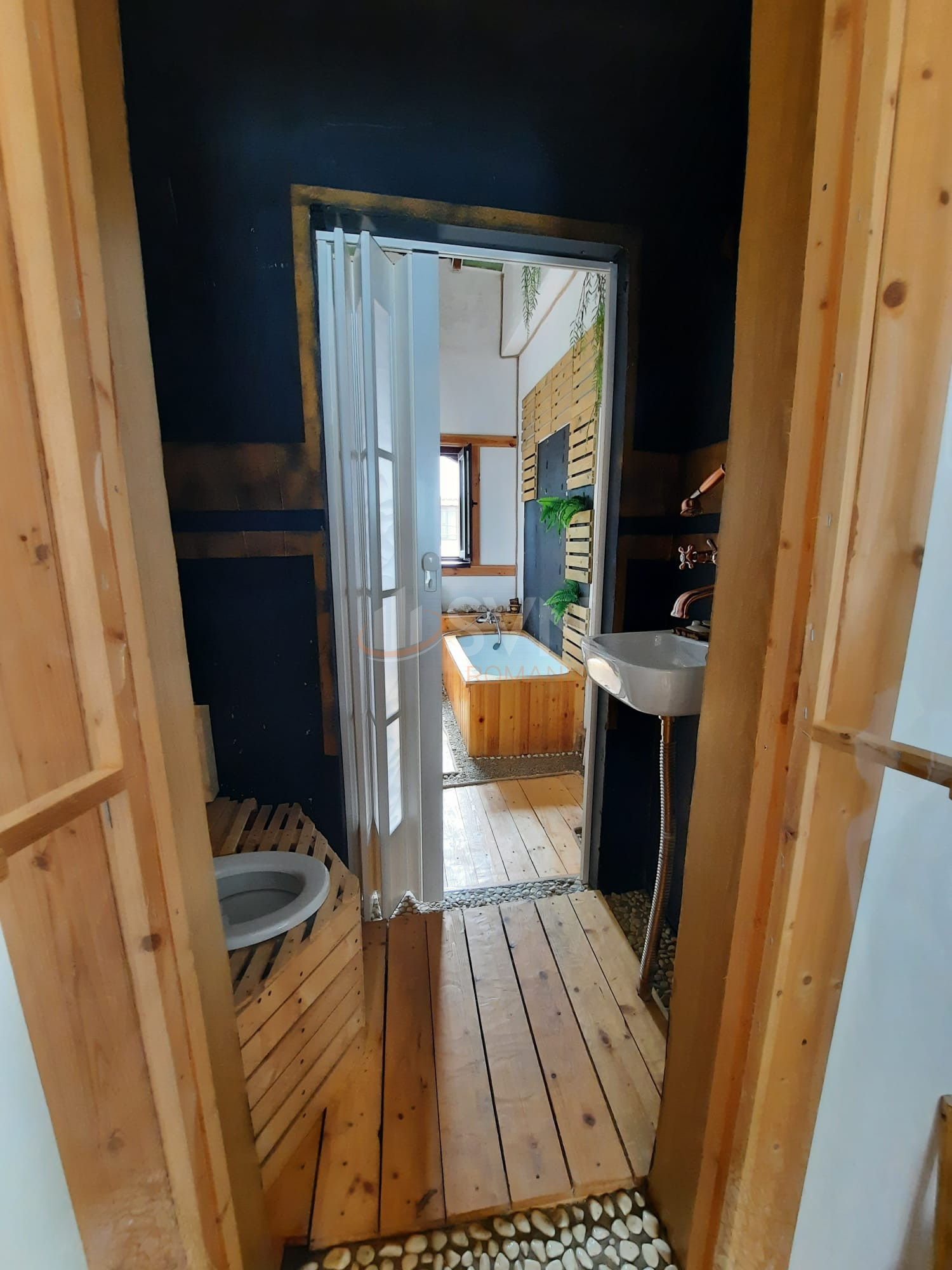 Apartament, 4 camere Bucuresti/Basarab