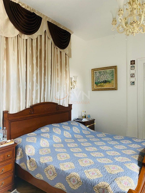 Apartament, 4 camere Bucuresti/Piata Victoriei