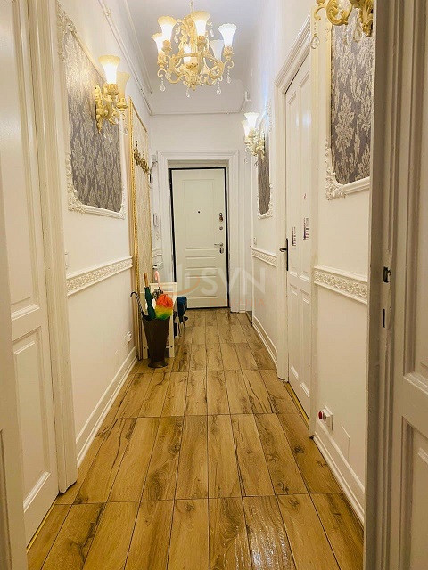 Apartament, 4 camere Bucuresti/Piata Victoriei