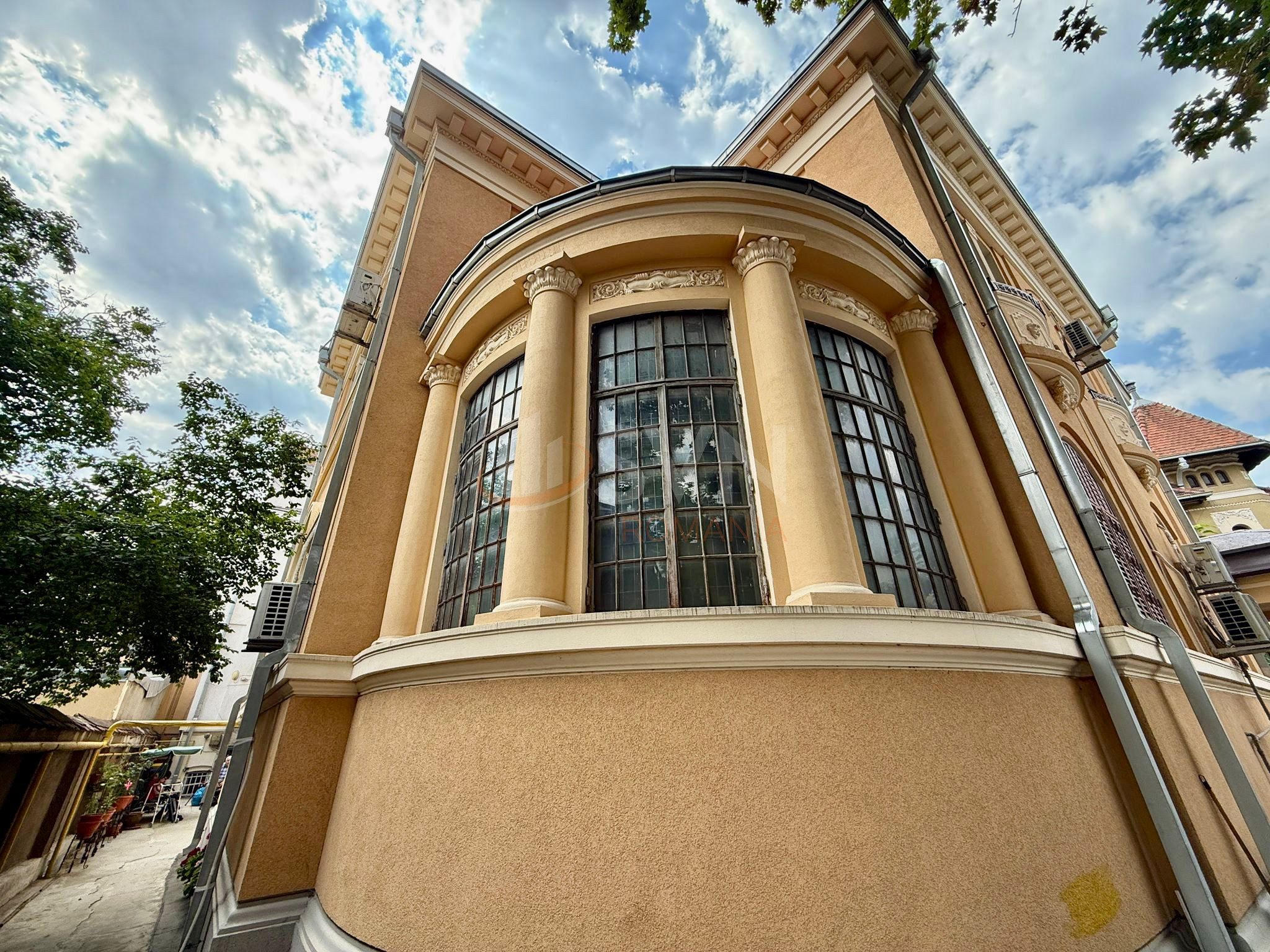 Apartament, 4 camere Bucuresti/Piata Sfantul Stefan