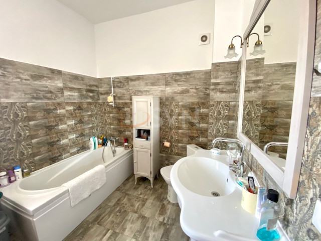 Apartament, 4 camere Bucuresti/Parcul Carol