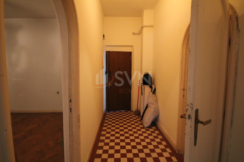 Apartament, 4 camere Bucuresti/Armeneasca