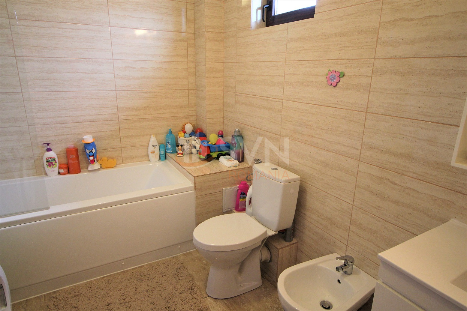 Apartament, 4 camere Bucuresti/Bucurestii Noi