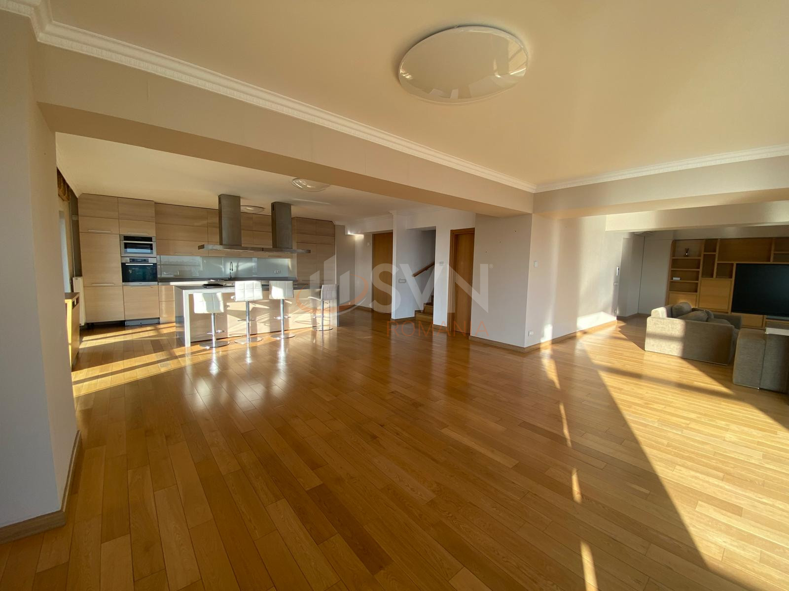 Apartament, 4 camere Bucuresti/Barbu Vacarescu