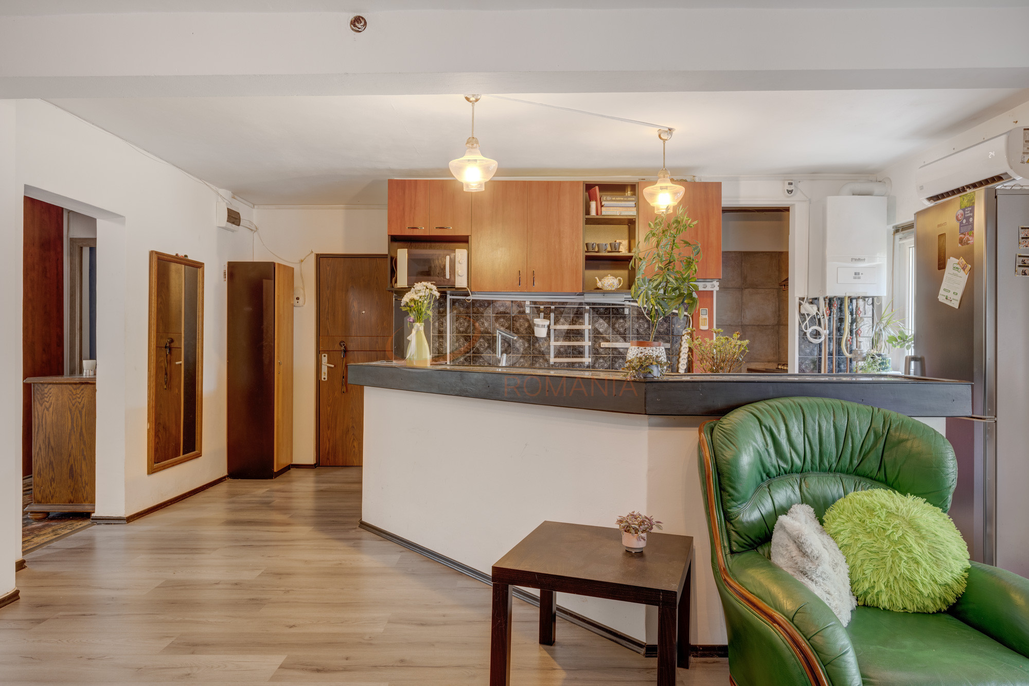 Apartament, 4 camere Bucuresti/Alba Iulia