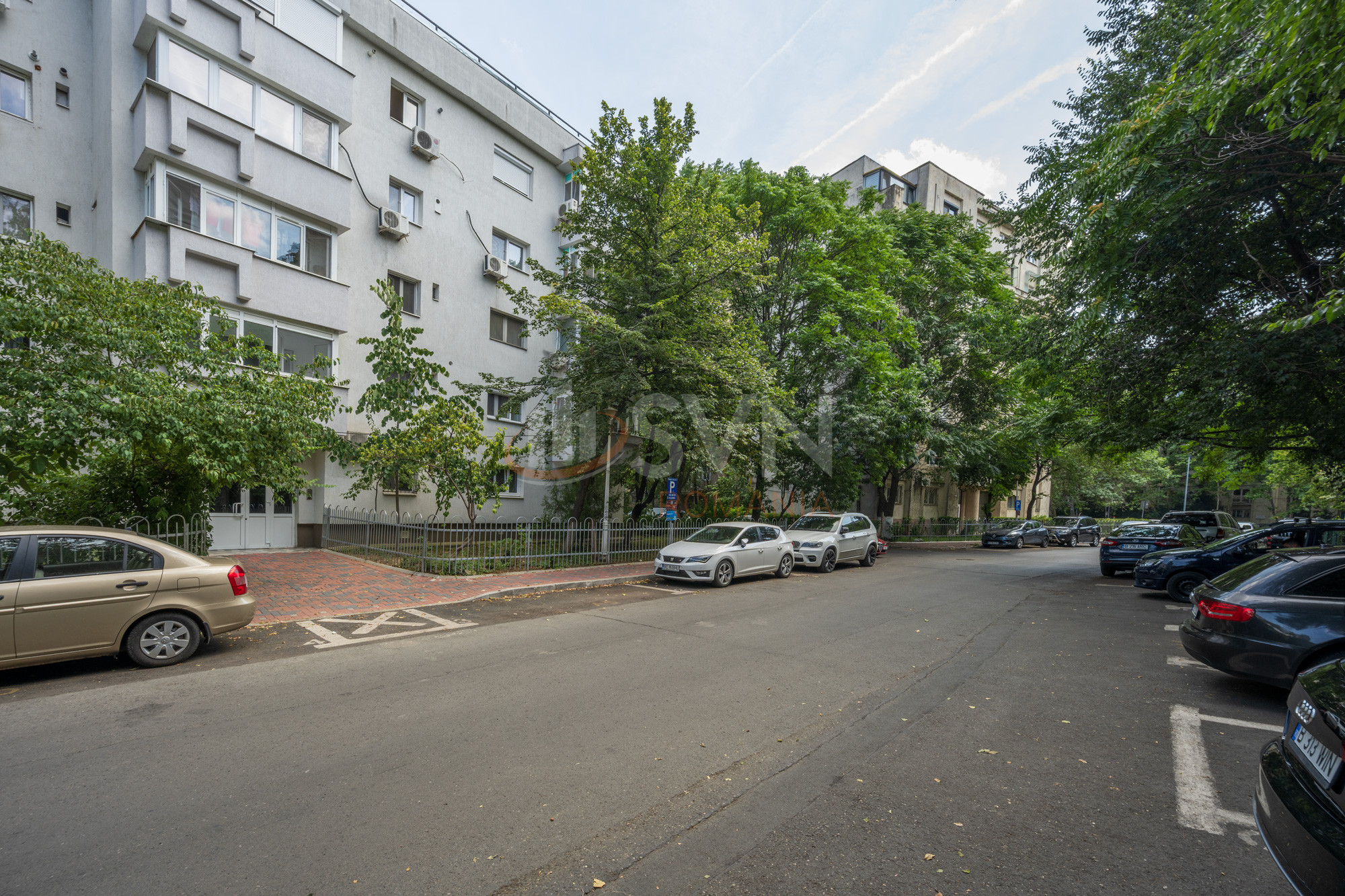 Apartament, 4 camere Bucuresti/Alba Iulia