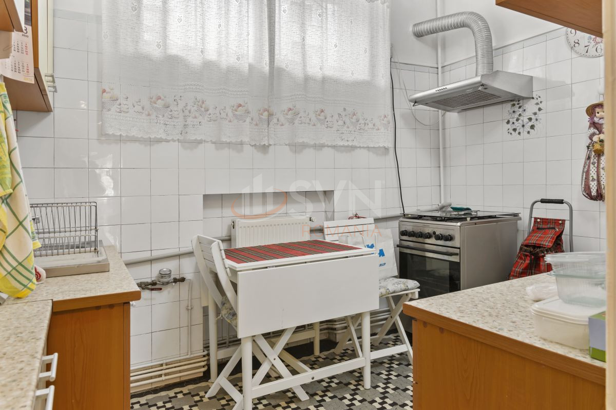 Apartament, 4 camere Bucuresti/Calea Victoriei