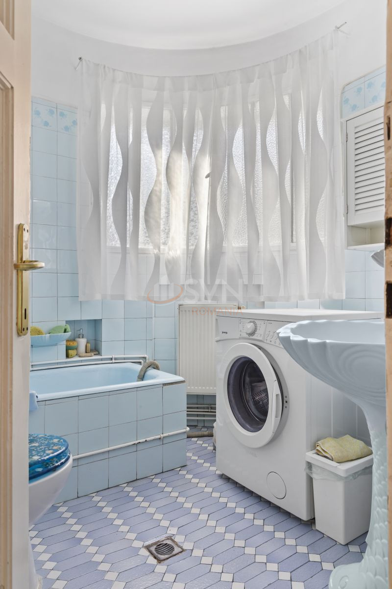 Apartament, 4 camere Bucuresti/Calea Victoriei