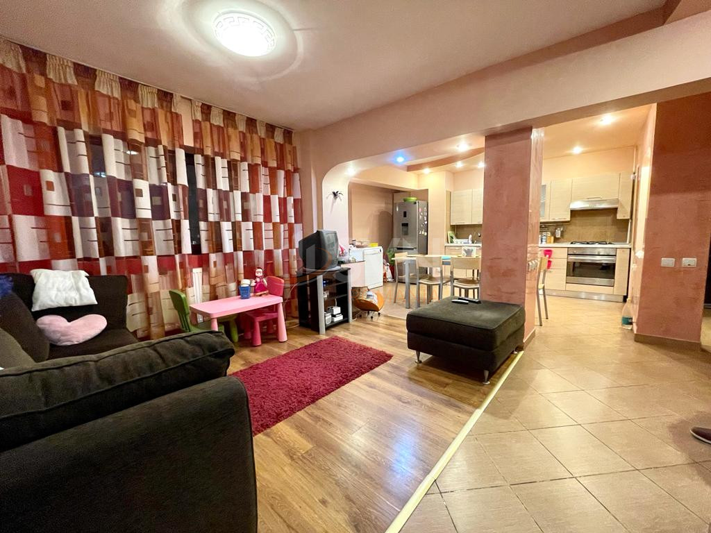 Apartament, 4 camere Bucuresti/Mosilor