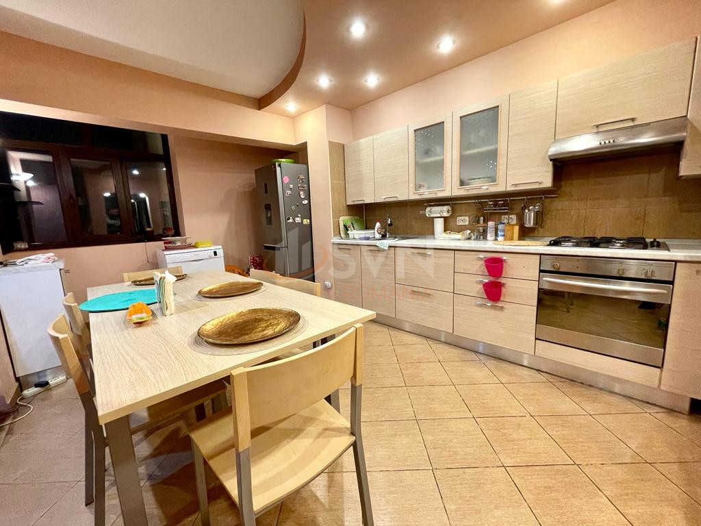 Apartament, 4 camere Bucuresti/Mosilor