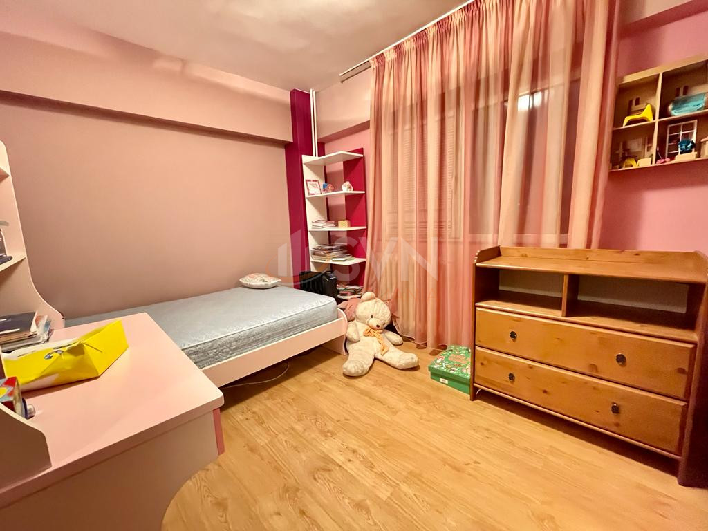 Apartament, 4 camere Bucuresti/Mosilor