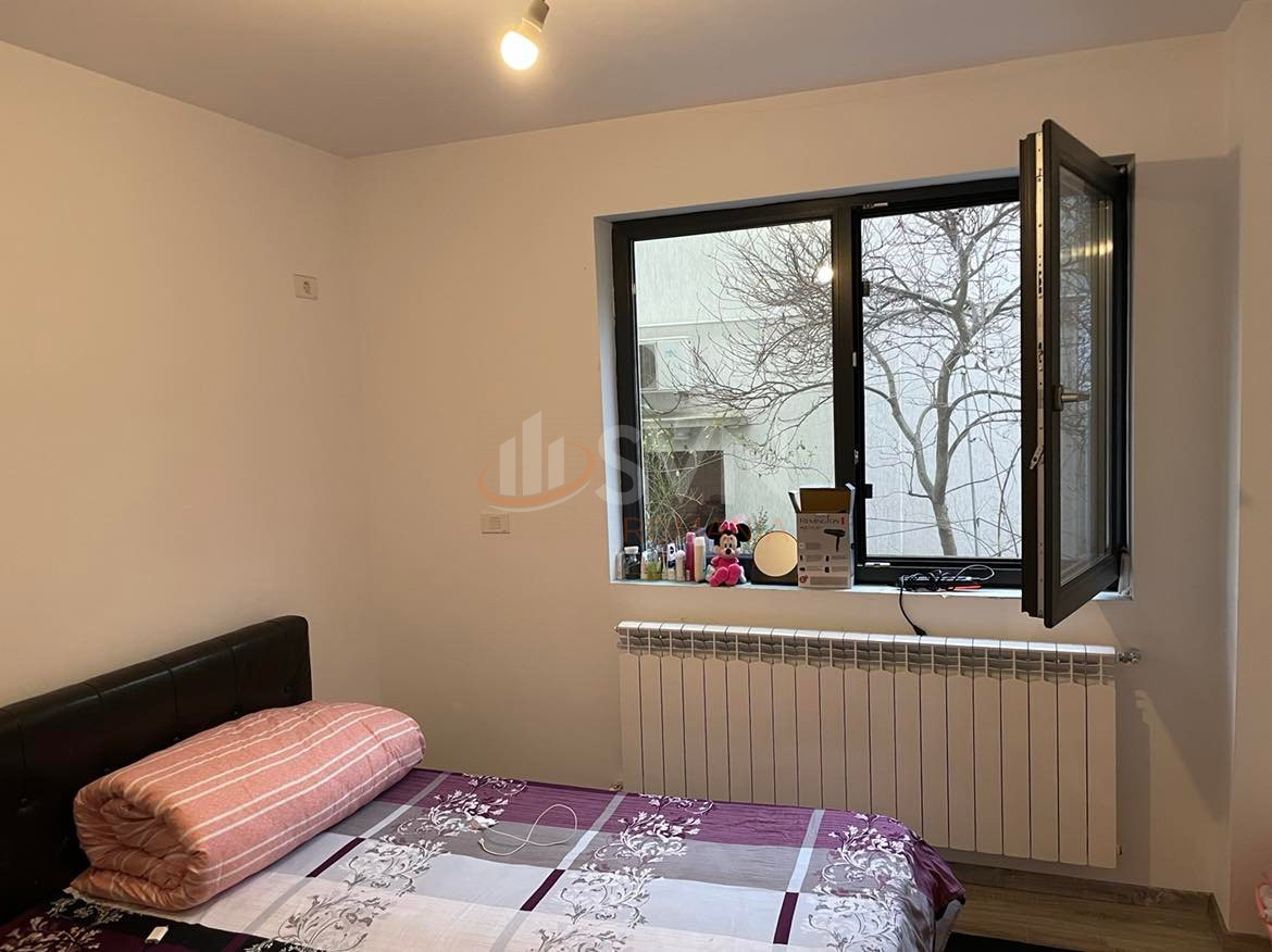 Apartament, 4 camere Bucuresti/1 Mai