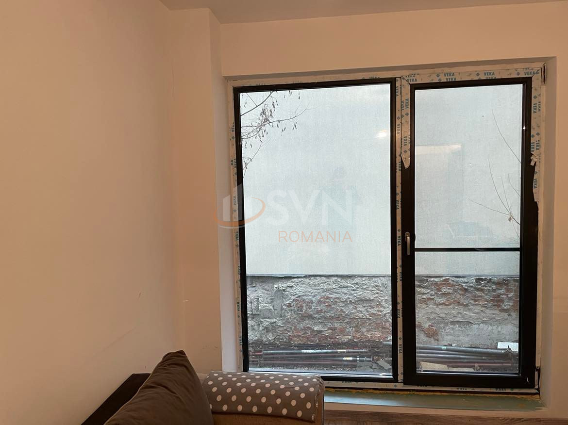 Apartament, 4 camere Bucuresti/1 Mai