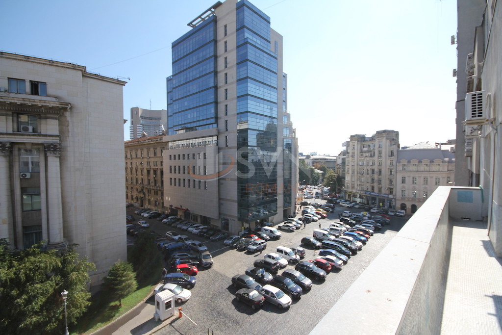 Apartament, 4 camere Bucuresti/Calea Victoriei