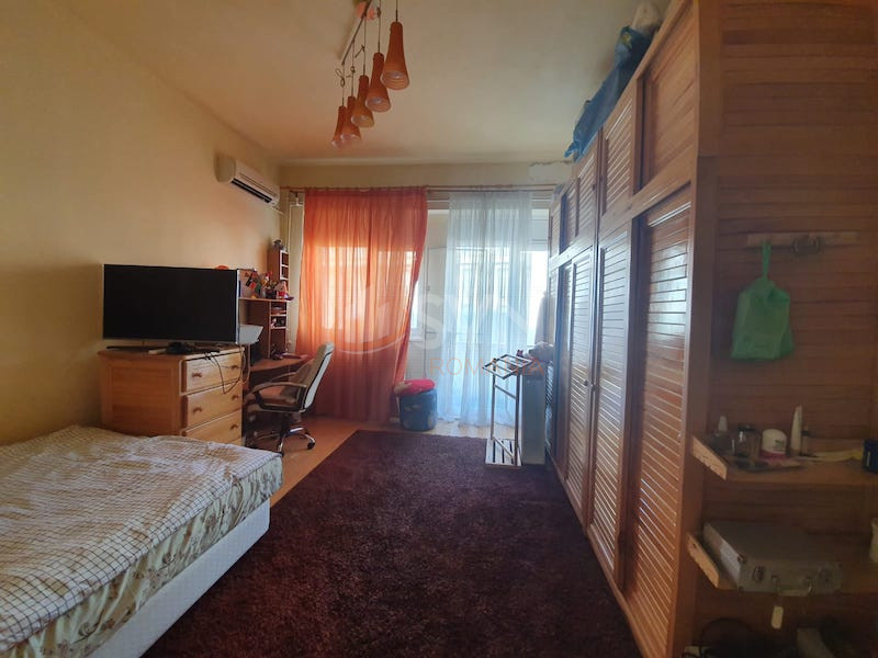 Apartament, 4 camere Bucuresti/Calea Victoriei